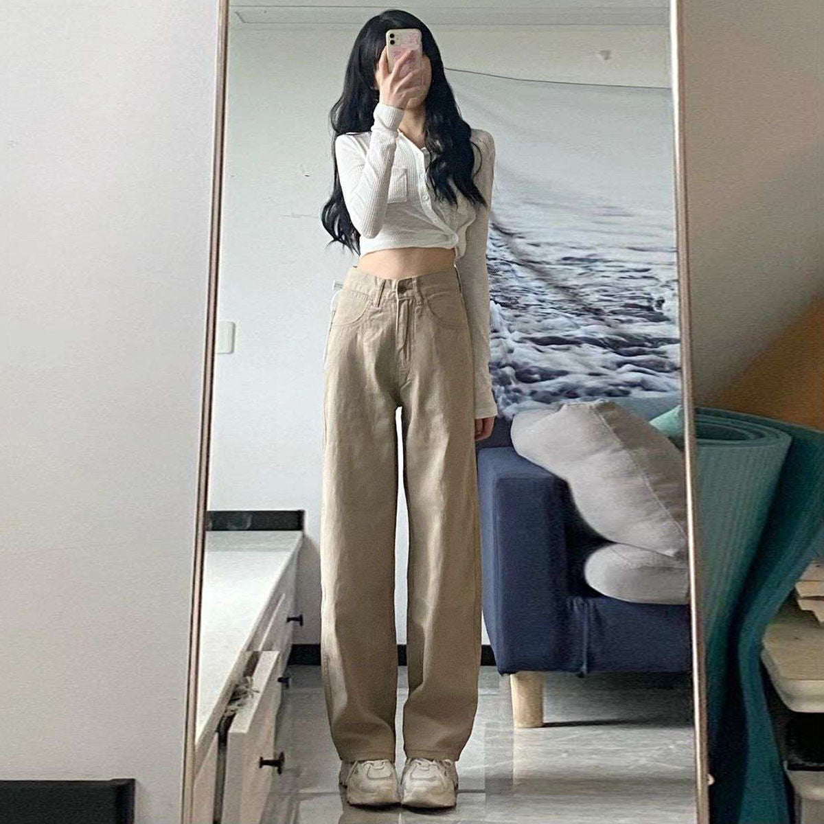 Suki_High-waist_Straight_Jeans